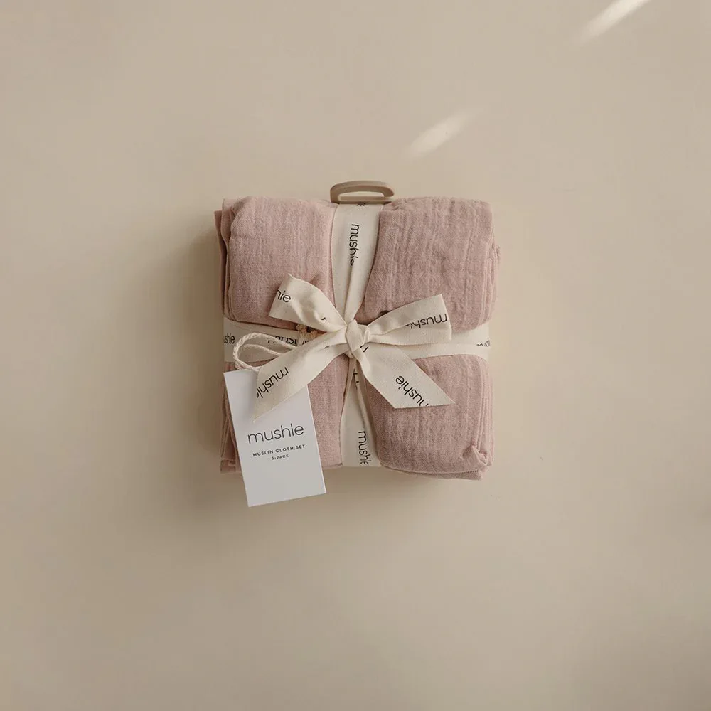 Mushie® Muslin Cloth 3-pack Blush 60x60 - Image 2
