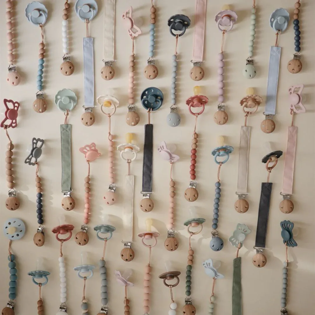 Mushie® Pacifier Clips Blush/Cream - Image 4