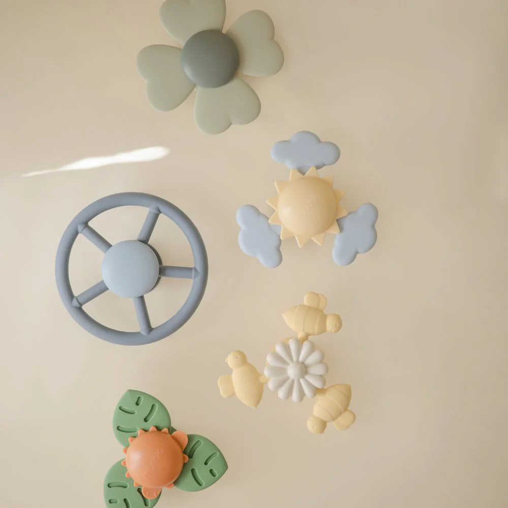 Mushie® Silicone Spinner Toy Sunshine - Image 5