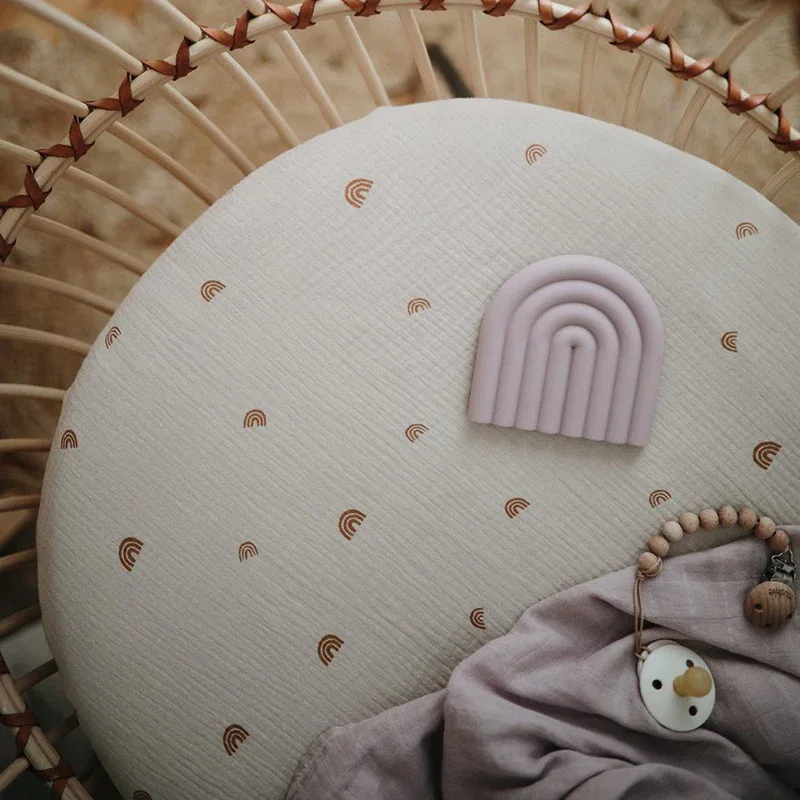 Mushie® Teether Rainbow Shifting Sand - Image 3