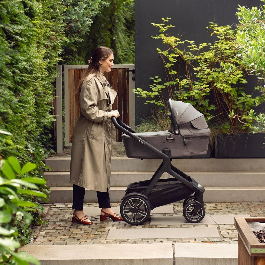 Nuna® Demi™ Next Carrycot Cosmopolitan Collection - Image 9