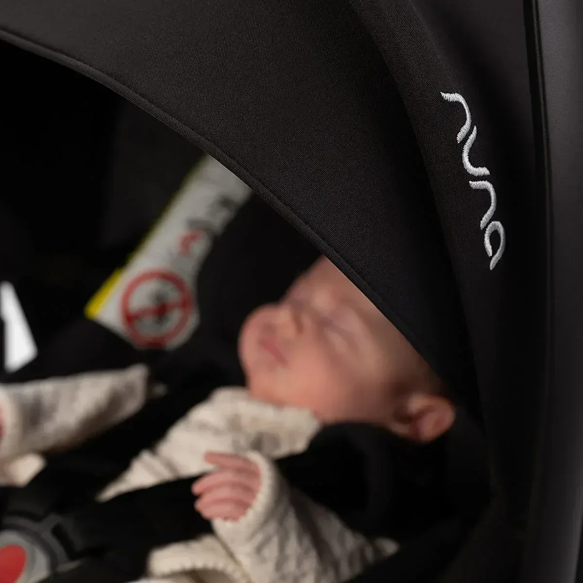 Nuna® Car Seat Pipa™ Lite (40-83 cm) Caviar - Image 14