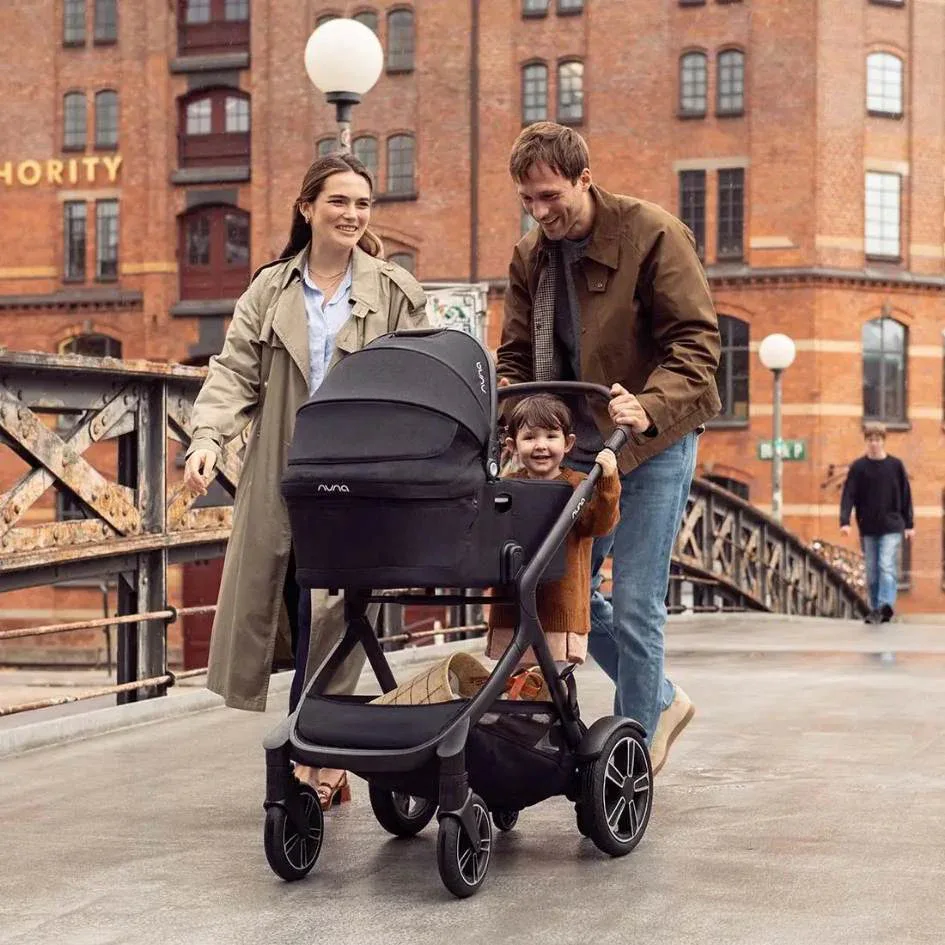 Nuna® Carry Cot Demi™ Next Biscotti - Image 15