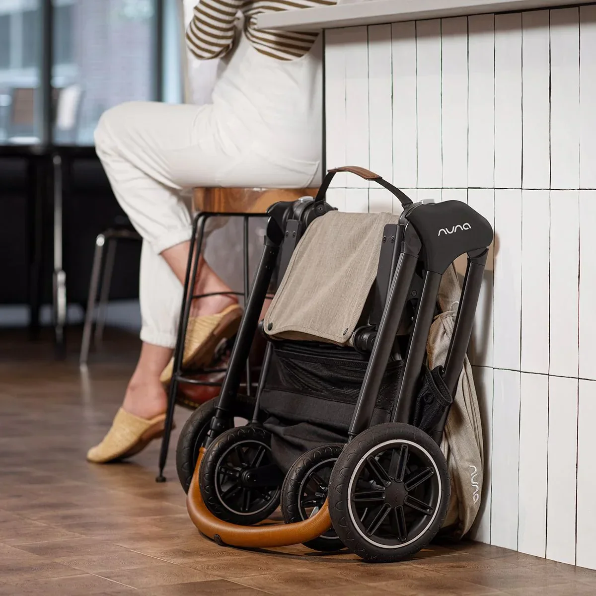 Nuna® Otroški voziček 4v1 Triv™ Next + Lytl™ + Pipa™ Next Caviar + Isofix baza Next - Image 12