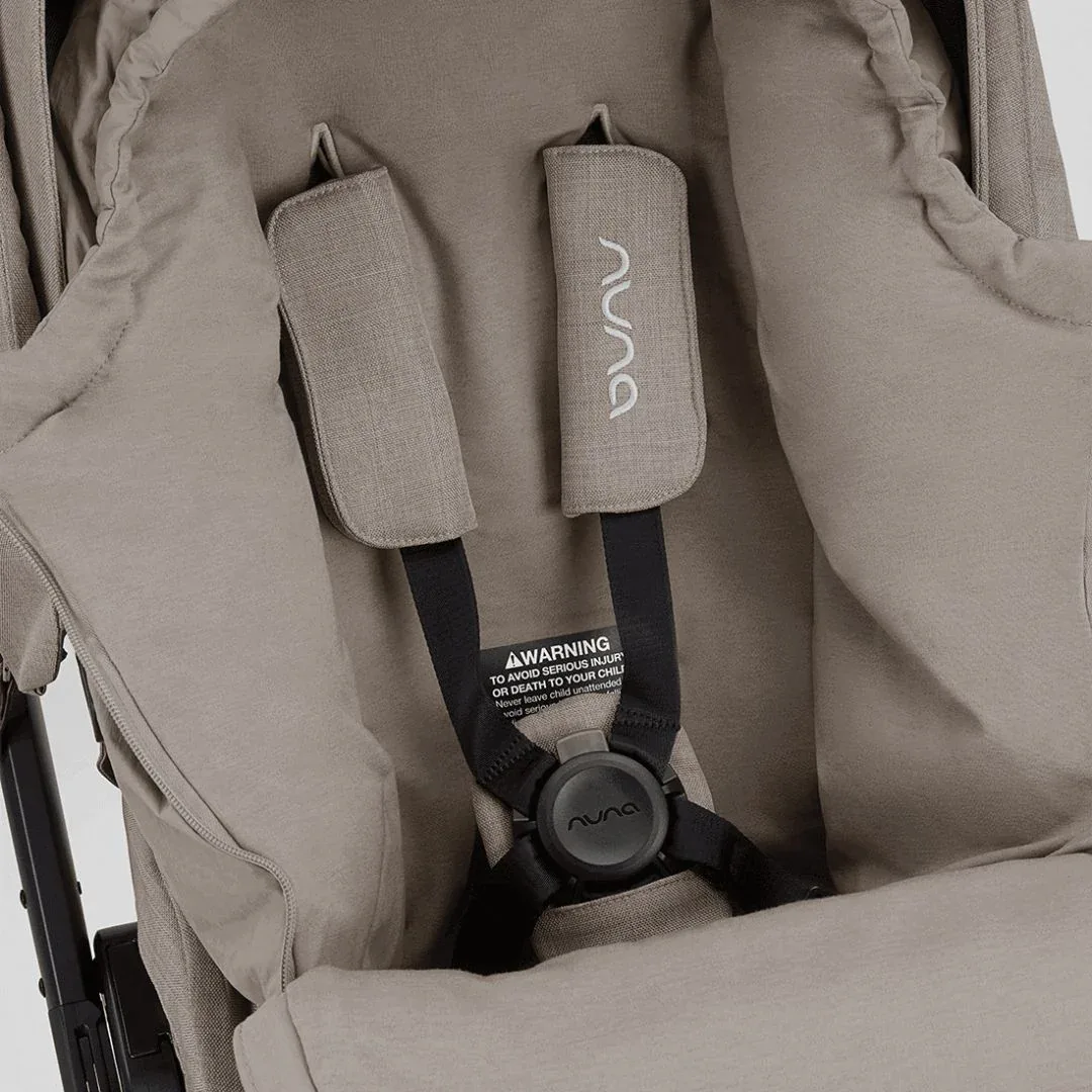 Nuna® Winter Footmuff and Mittens Chateau - Image 4