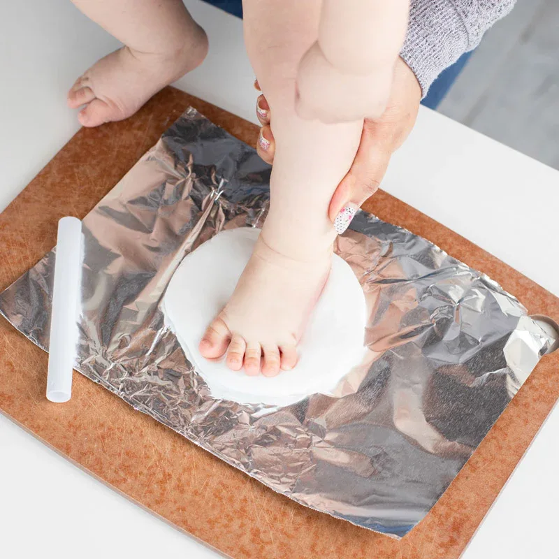 Pearhead® Babyprints Desktop Frame - Image 5