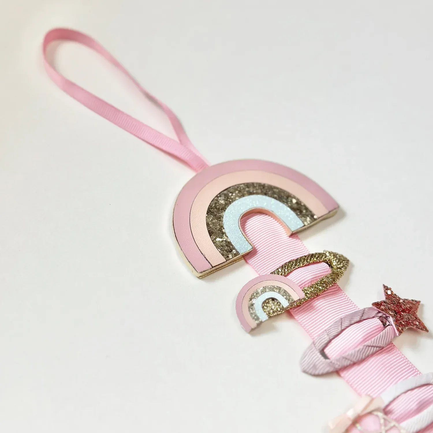 Rockahula® Clip Hanger Shimmer Rainbow - Image 3