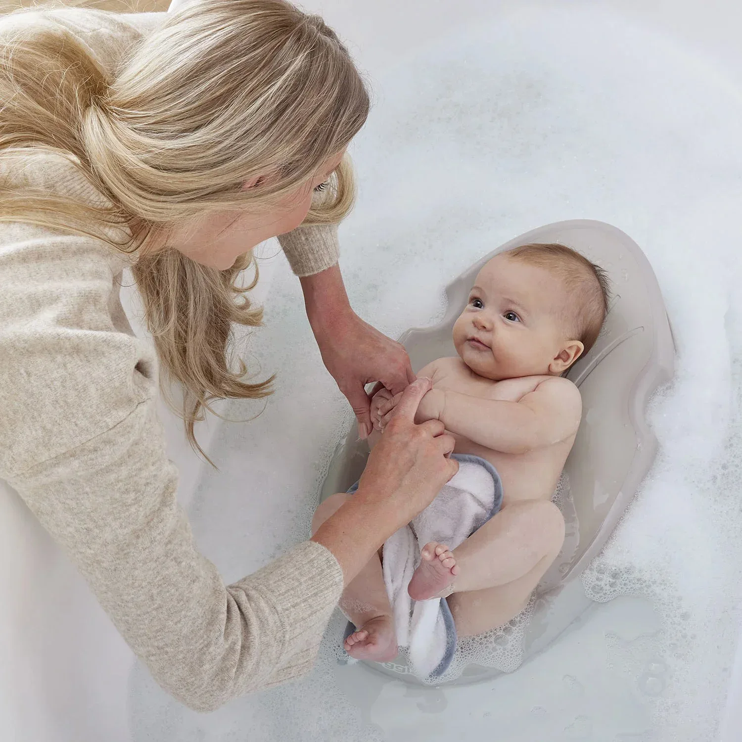 Shnuggle® Newborn Bath Support (0-6m) Taupe - Image 8