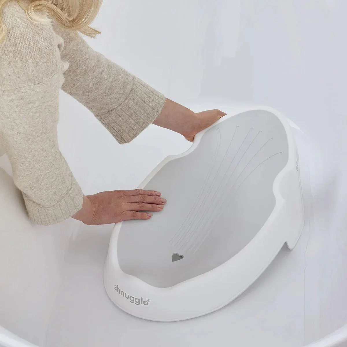 Shnuggle® Newborn Bath Support (0-6m) White/Grey - Image 6