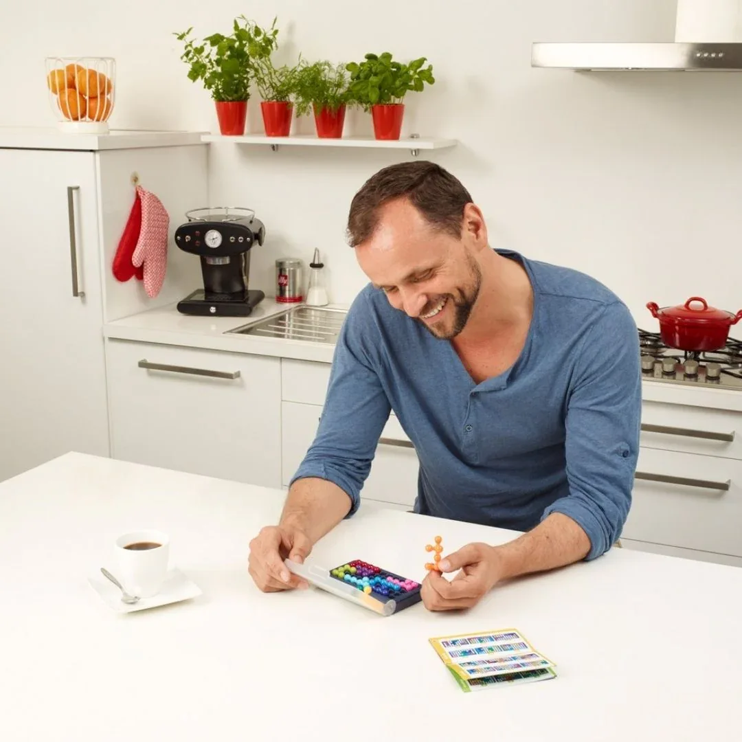 Smart Games® IQ Fit - Image 4