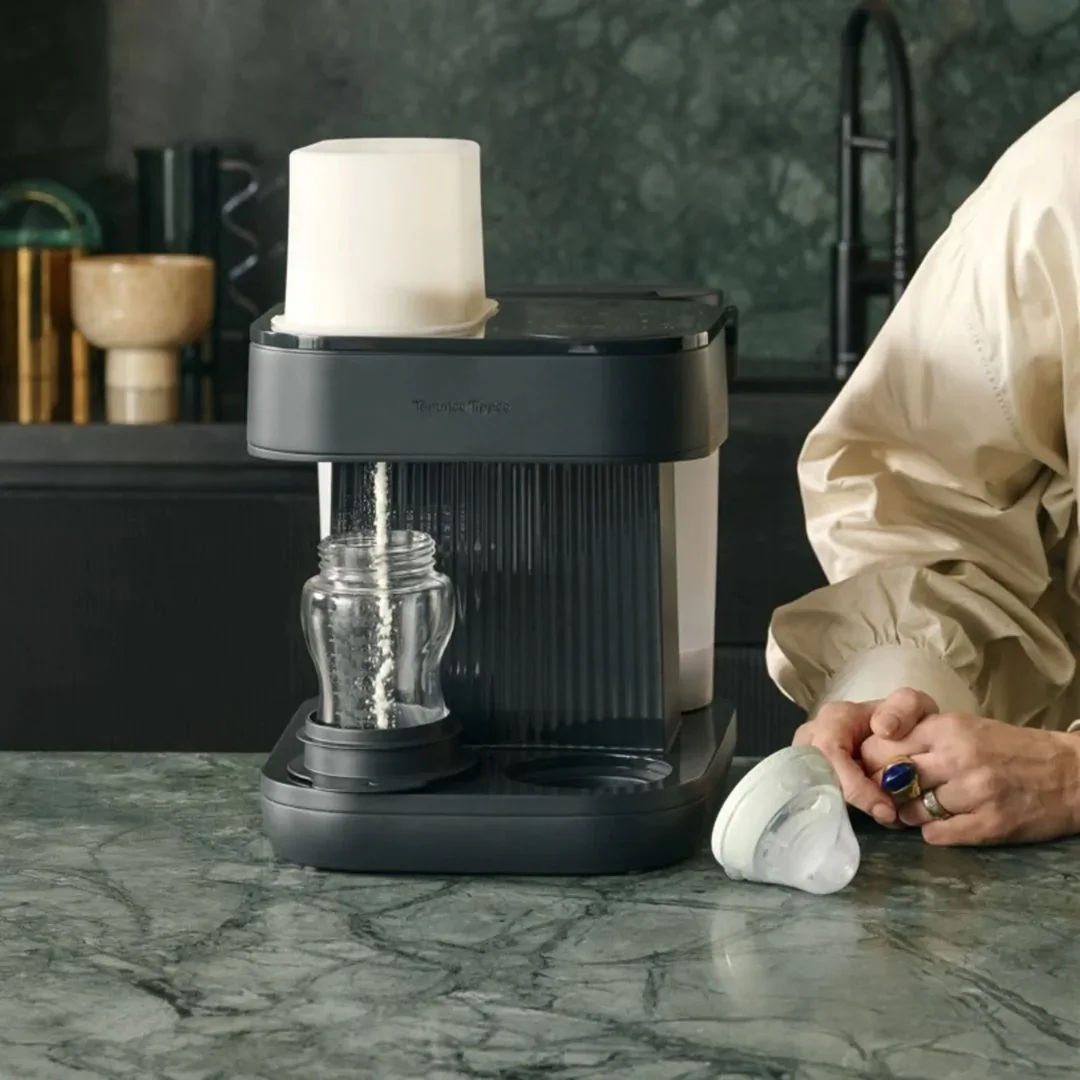 Tommee Tippee® Perfect Prep® Pro Formula Machine Black - Image 3