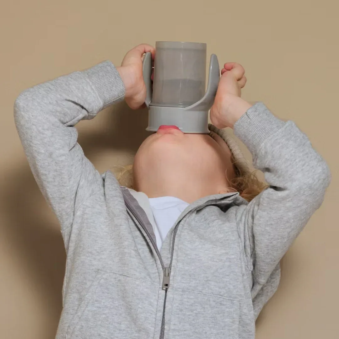 Twistshake® Anti-spill 360 cup 230ml Grey - Image 5
