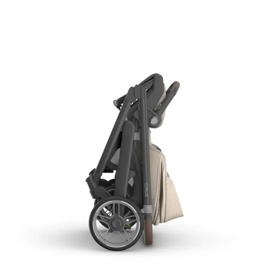 UPPAbaby® Stroller Cruz V3 Liam + FREE MESA I-SIZE 0+ Infant Car Seat Gregory - Image 6