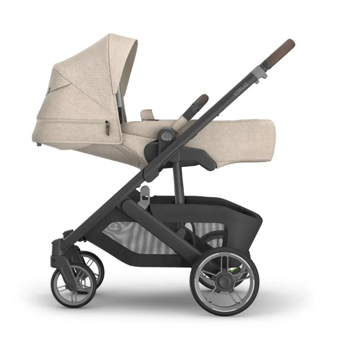 UPPAbaby® Stroller Cruz V3 Liam + FREE MESA I-SIZE 0+ Infant Car Seat Gregory - Image 9